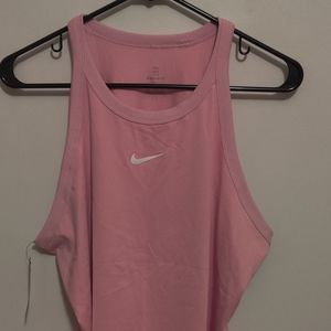 Nike XL Workout Top